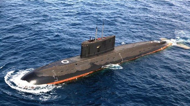 Tàu ngầm Hải quân Trung Quốc.