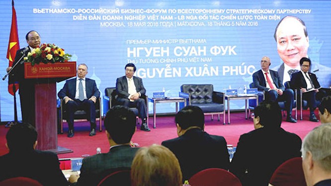 Thủ tướng Nguyễn Xuân Phúc tại diễn đàn doanh nghiệp Nga Việt.