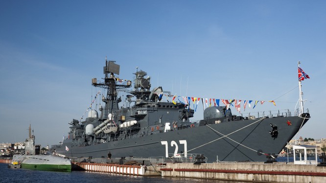Chiến hạm Yaroslav Mudry.