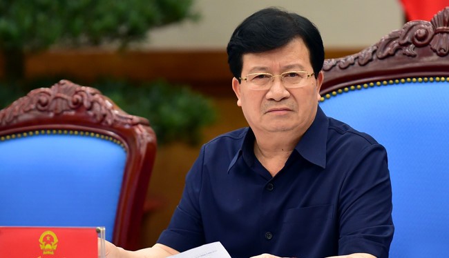 Phó Thủ tướng Việt Nam Trịnh Đình Dũng đã đích thân đến Hải Phòng chỉ huy công tác tìm kiếm cứu nạn.