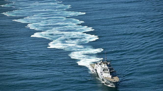 Tàu tuần duyên USS Freedom LCS-1 Hải quân Mỹ. Ảnh: Internet