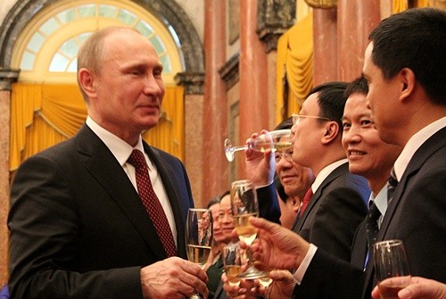 Tổng thống Nga Putin trong một chuyến thăm Việt Nam (ảnh tư liệu báo chí).