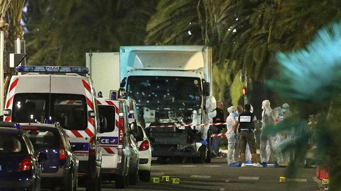 Kẻ khủng bố vụ tấn công xe tải tại Nice là cư dân gốc Tunisia.