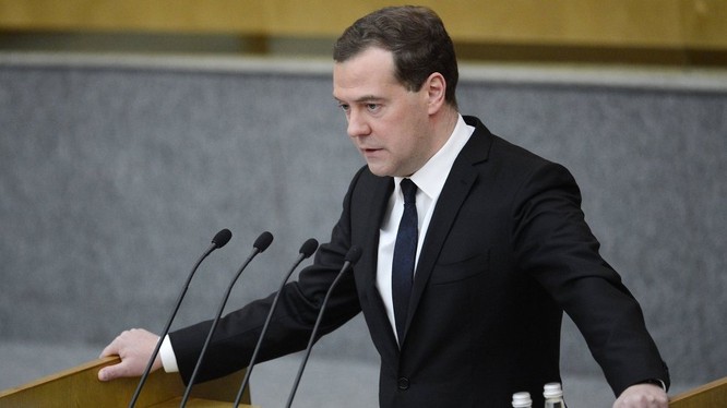 Thủ tướng Nga Medvedev: Phải dùng vũ lực chống khủng bố.