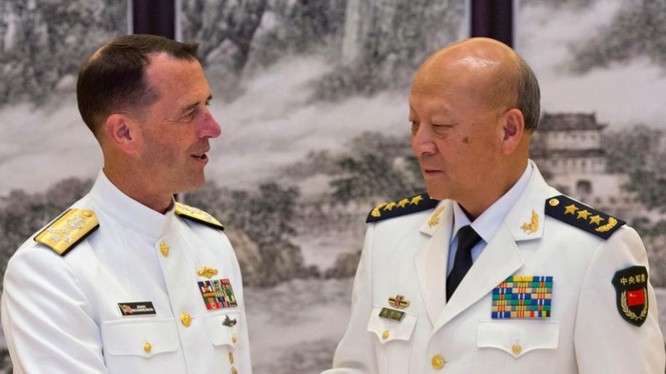 Từ ngày 17 đến ngày 19/7/2016, Đô đốc John Richardson, Tham mưu trưởng Hải quân Mỹ thăm Trung Quốc. Ảnh: Đa Chiều.