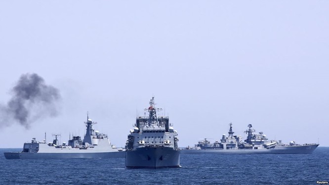 Trung Quốc - Nga tập trận ở Biển Đông (ảnh minh họa).