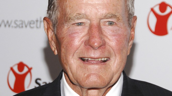 Cựu Tổng thống Mỹ George H.W Bush (cha).