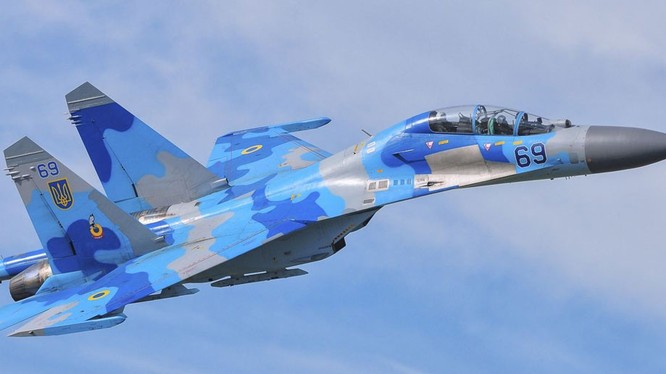 Máy bay chiến đấu đã từng ép máy bay chở Cựu Tổng thống Ukraine Yanukovych hạ cánh?