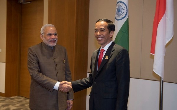 Tổng thống Indonesia Joko Widodo và Thủ tướng Ấn Độ Narendra Modi. (Nguồn: Berita Daerah)