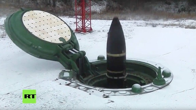 Nga bắn thử tên lửa xuyên lục địa Topol-M từ hầm phóng dưới mặt đất