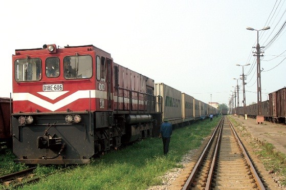 HIện, đường sắt quốc gia và tuyến Hà Nội - Hải Phòng đang chủ yếu sử dụng khổ đường 1m có từ hơn 100 năm qua.