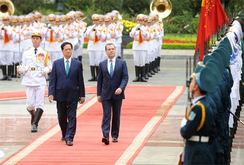 Thủ tướng Nguyễn Tấn Dũng tiếp Thủ tướng Nga Medvedev tại Hà Nội