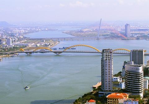 Đà Nẵng đang dư 17.000 lô đất tái định cư, tuy nhiên thành phố đang phải chi tiền tỷ mỗi năm cho người dân đi thuê nhà chờ được nhận đất tái định cư.