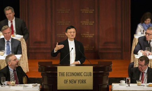 Jack Ma - Giám đốc điều hành Tập đoàn Thương mại Điện tử Alibaba phát biểu tại Câu lạc bộ Kinh tế New York ngày 9/6