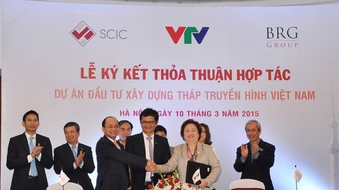 Lễ ký kết thỏa thuận hợp tác Dự án đầu tư xây dựng Tháp Truyền hình Việt Nam giữa đại diện Đài Truyền hình Việt Nam, SCIC và Tập đoàn BRG tháng 3-2015.