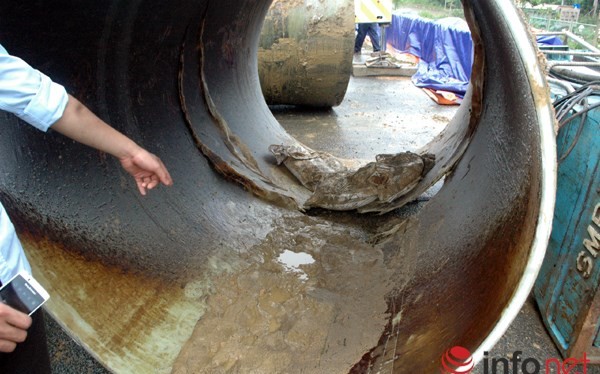 Vị trí vỡ đường ống dẫn nước sạch sông Đà về Hà Nội.