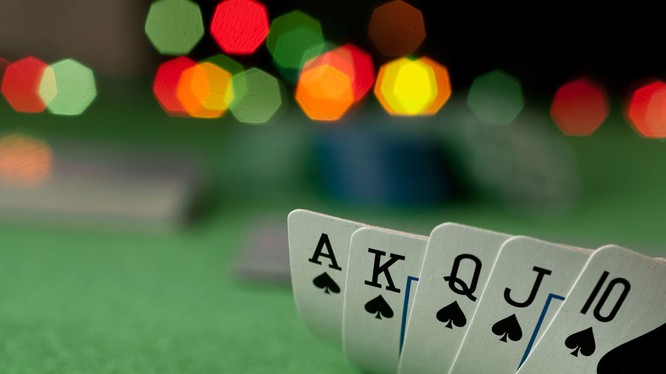 Hơn 200 chủ lớn nắm “thị trường” cờ bạc ngầm trị giá hàng tỷ USD của Việt Nam