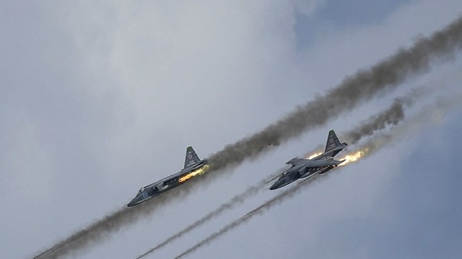 Phe nổi dậy tại Syria kêu gọi Mỹ gửi tên lửa để chống máy bay Nga - Ảnh: Reuters