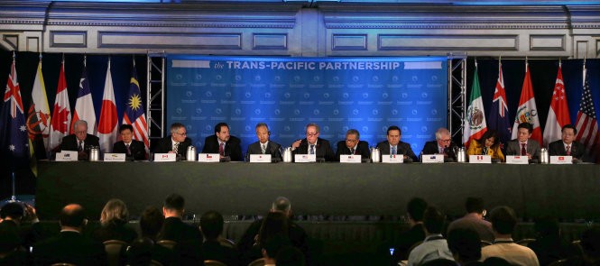 Lãnh đạo 12 nước tại buổi họp báo sau khi kết thúc đàm phán TPP tại thành phố Atlanta - Mỹ. Ảnh: AFP
