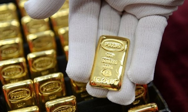 Không tin vào USD, Nga tăng dự trữ vàng