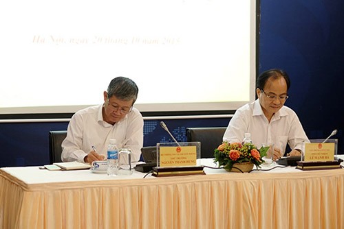  Ông Lê Mạnh Hà (phải) và Thứ trưởng Nguyễn Thành Hưng chủ trì cuộc họp (ảnh: ictnews/Thành Lương)