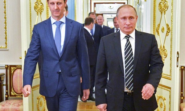 Tổng thống Syria (trái) bất ngờ đến Moscow, nói chuyện với Tổng thống Putin
