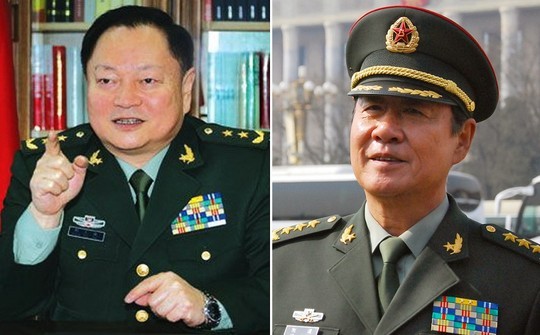 Chủ nhiệm Tổng cục Trang bị Trương Hựu Hiệp (trái) và Chính ủy Tổng cục Hậu cần Lưu Nguyên Ảnh: SCMP