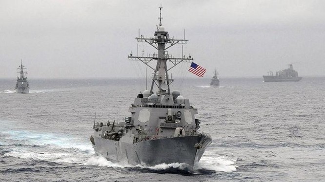 Nhiều chi tiết mới được tiết lộ quanh cách ứng xử của tàu hai nước trong cuộc nói chuyện giữa Tư lệnh Hải quân Mỹ và Trung Quốc vừa qua - Ảnh: Reuters
