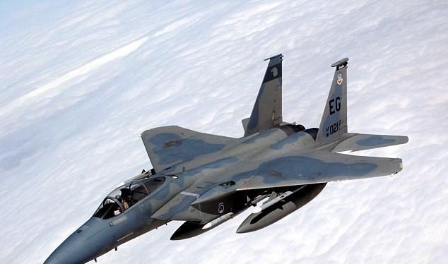 Máy bay chiến đấu F-15C Eagle. (Nguồn: Daily Mail)