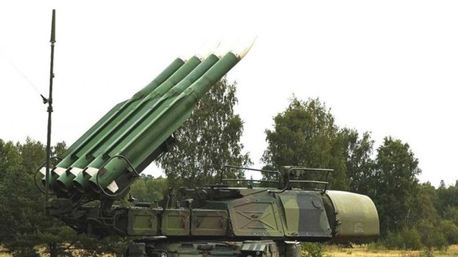 Tên lửa phòng không tầm trung Buk-M2 của Nga - Ảnh: Topwar
