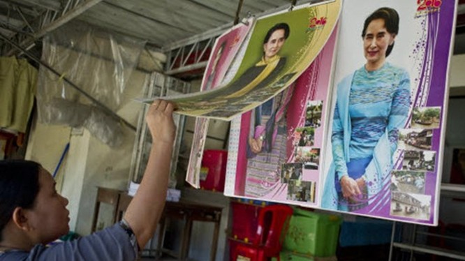 Đảng NLD của bà Aung San Suu Kyi đã giành đủ số ghế cần thiết trong quốc hội để thành lập chính phủ mới ở Myanmar - Ảnh: AFP