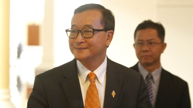 Thủ lĩnh đối lập Campuchia Sam Rainsy - Ảnh: Reuters