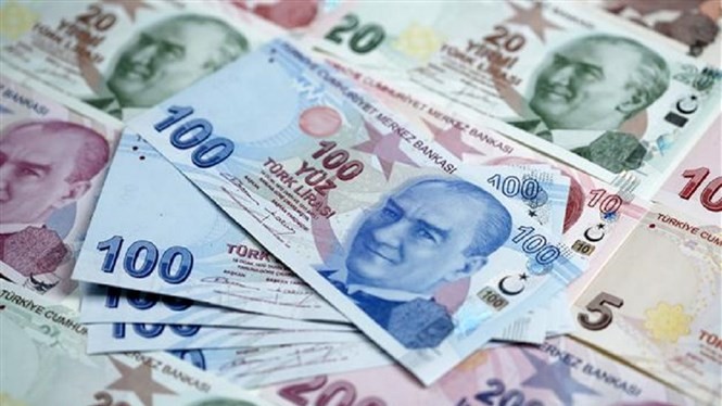 Giấy bạc lira Thổ Nhĩ Kỳ - Ảnh: Reuters