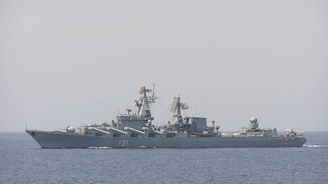 Tuần dương hạm Moscow của Nga đang bảo vệ vùng trời tỉnh Latakia, Syria - Ảnh: Hải quân Nga