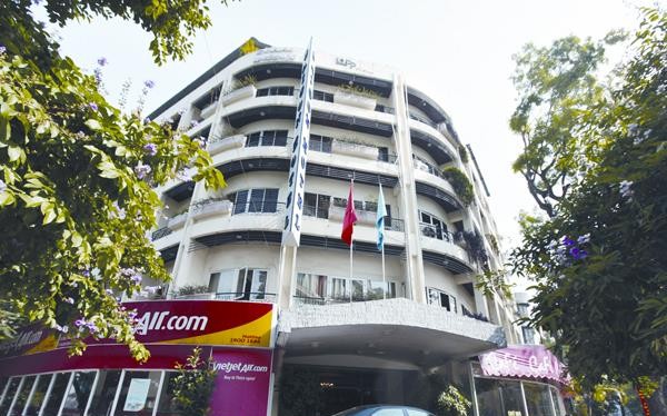 Khách sạn Thương mại Sài Gòn nằm tại 2 lô đất vàng 80 - Lý Thường Kiệt và 22 - Phan Bội Châu (Hà Nội). Ảnh: Hà Thanh