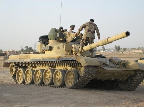 Iraq mua nhiều xe tăng và xe bọc thép cũ để chống khủng bố 