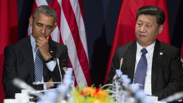 Tổng thống Mỹ Barack Obama gặp Chủ tịch Trung Quốc Tập Cận Bình bên lề hội nghị COP 21 ở Paris, ngày 30.11.2015.