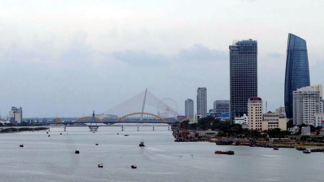 Vị trí giữa cầu Sông Hàn và cầu Thuận Phước nhiều khả năng được chọn để xây hầm vượt sông.