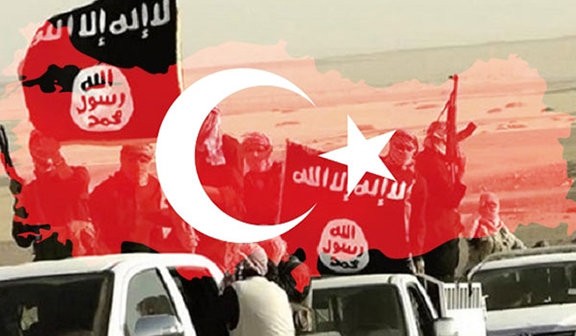 Chiếc điện thoại của một trong những tên chỉ huy của IS tiết lộ việc Thổ Nhĩ Kỳ chống lưng cho IS - Ảnh: Fars News Agency