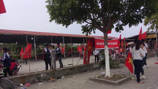 Chưa có bằng chứng việc học sinh "nhận tiền" phản đối xây trung tâm thương mại Ninh Hiệp