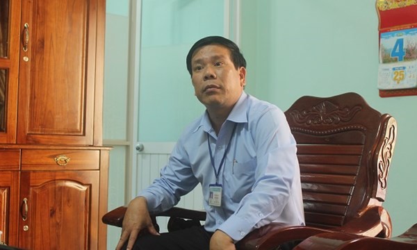 Ông Trương Việt, Chủ tịch UBND P.Hòa Hiệp Bắc cho rằng phía Thừa Thiên-Huế 'vừa đánh trống vừa la làng'- Ảnh: Lê Đình Dũng.