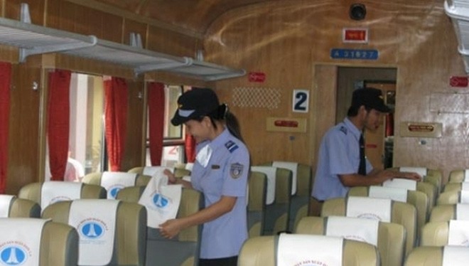 Công ty CP Vận tải đường sắt Hà Nội mới đây đã đưa vào các tàu SE3/4 với toa tàu mới, nội thất sạch sẽ, lịch sự nhưng giá vé không đổi so với trước.