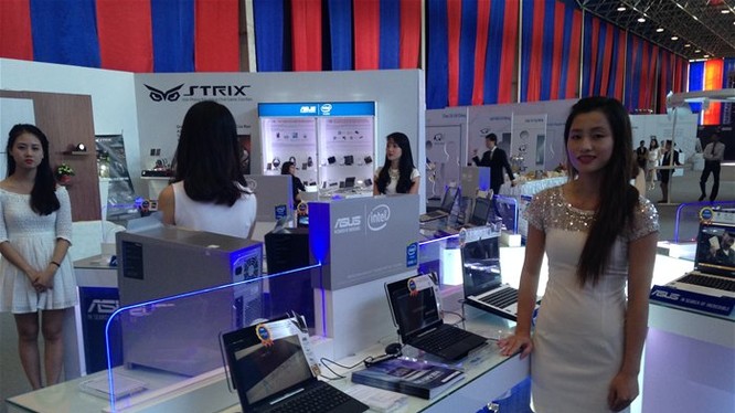 (C) SGTO Thị trường bán lẻ trực tuyến Việt Nam ước đạt 10 tỉ đô la Mỹ vào 2020 - Ảnh: Vân Ly