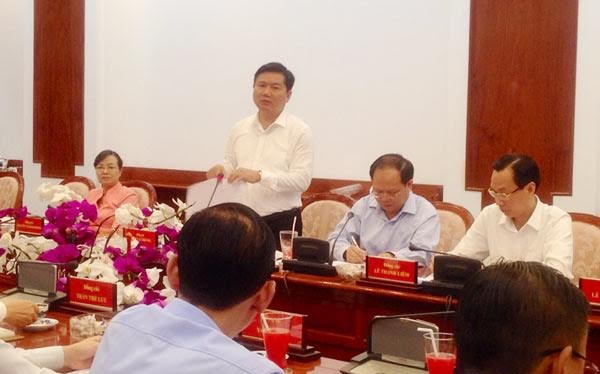 Bí thư thành ủy TP HCM Đinh La Thăng tại cuộc họp thành ủy đầu năm. Ảnh: SGGP