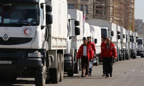 Đoàn xe chuyển hàng cứu trợ cho người dân Syria. Ảnh: AFP
