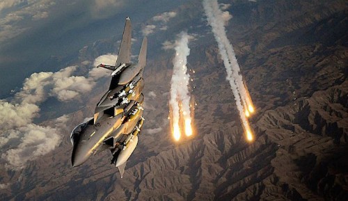 Máy bay Mỹ không kích IS ở Libya, hơn 40 người chết