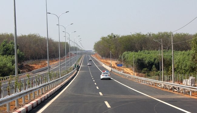 Đường cao tốc TPHCM - Long Thành - Dầu Giây đoạn đi qua địa phận tỉnh Đồng Nai. Ảnh: Anh Quân