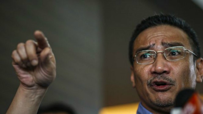 Bộ trưởng Quốc phòng Malaysia Hishammuddin Hussein - Ảnh: Reuters