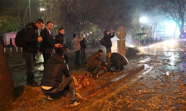 Video bom nổ ở trung tâm Ankara, nhiều nạn nhân thương vong