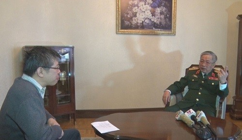 Thượng tướng Nguyễn Chí Vịnh trả lời phỏng vấn.
